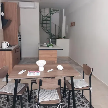 Loft αlexia דירה