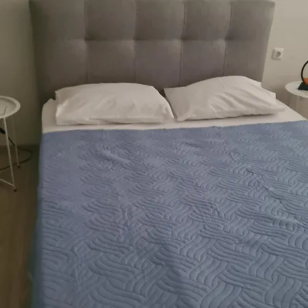 아파트 Loft αlexia *